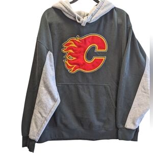 NHL Black and Gray Calgary Flames Hoodie with Logo Size XL Official Licensed